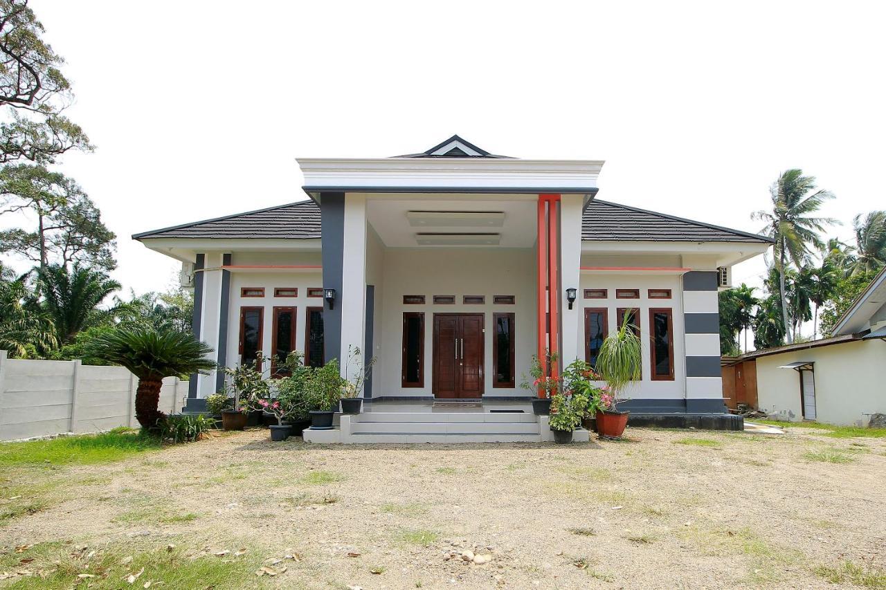 בנגקולו Oyo 739 Guest House Si Kancil מראה חיצוני תמונה