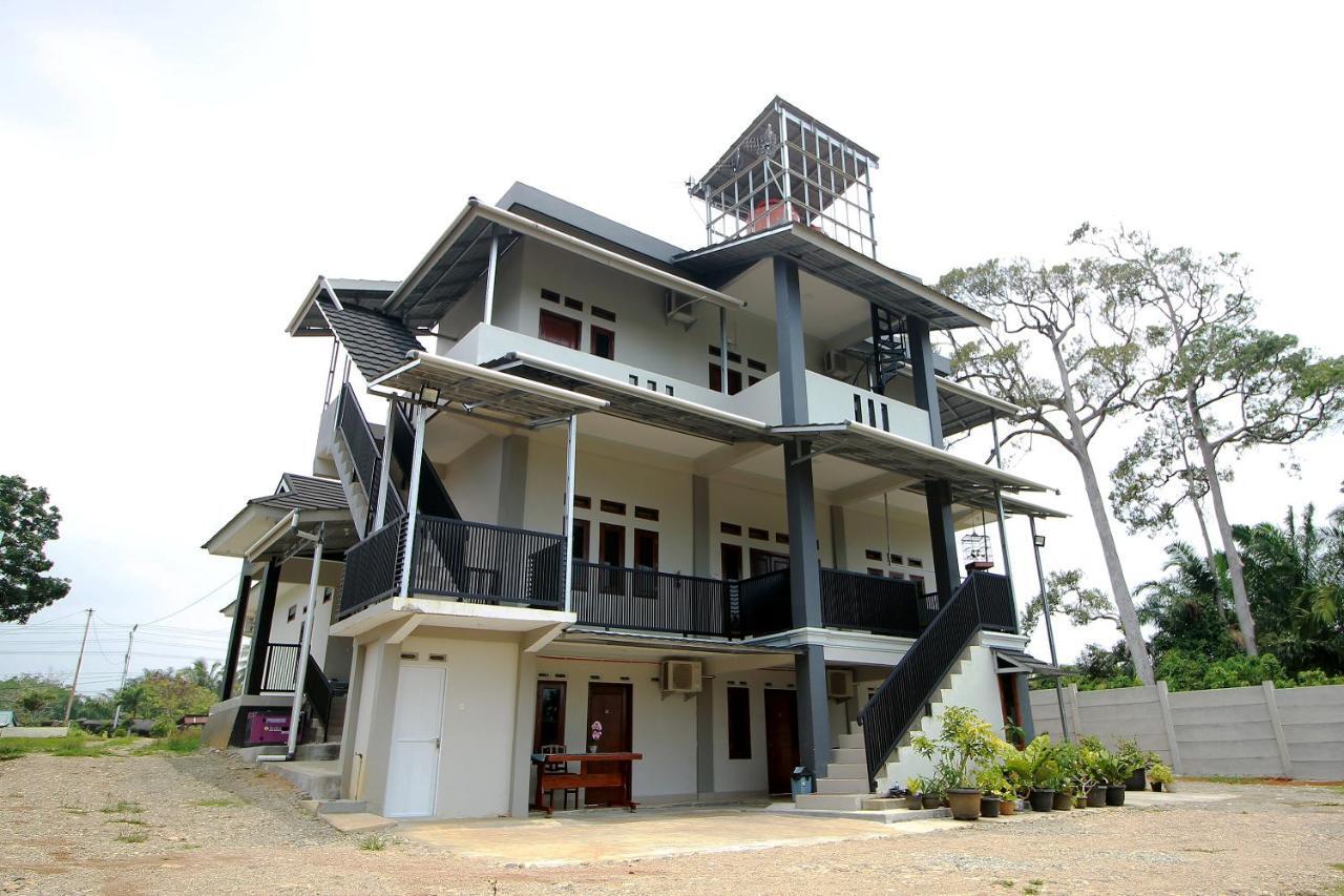 בנגקולו Oyo 739 Guest House Si Kancil מראה חיצוני תמונה