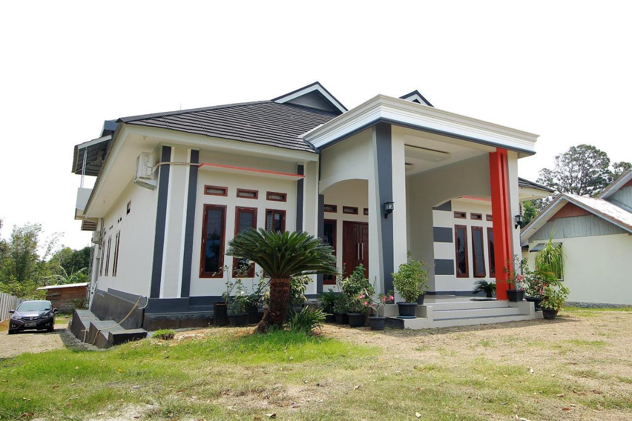 בנגקולו Oyo 739 Guest House Si Kancil מראה חיצוני תמונה