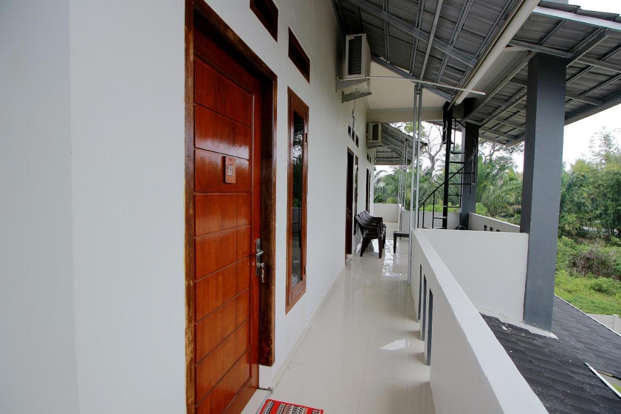 בנגקולו Oyo 739 Guest House Si Kancil מראה חיצוני תמונה
